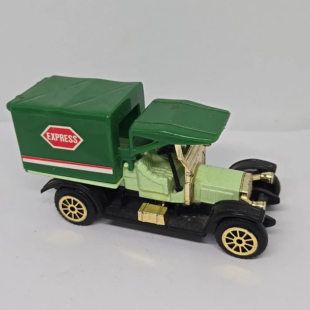 Hong-Kong No 504‎ Crossley Truck 1918 Advertising Express L 10 cm